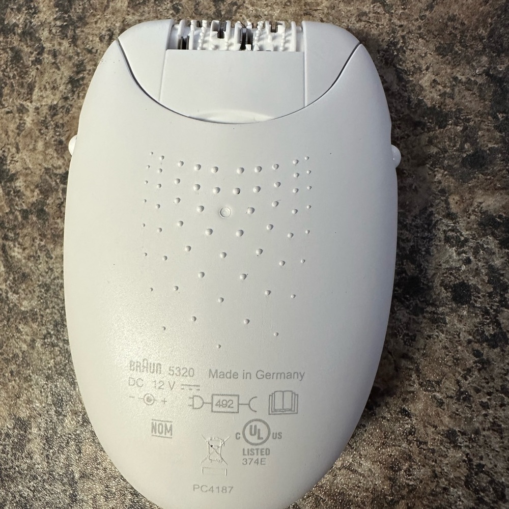 Braun Silk-épil 3 Epilator - White and Pink - Picture 3 of 4